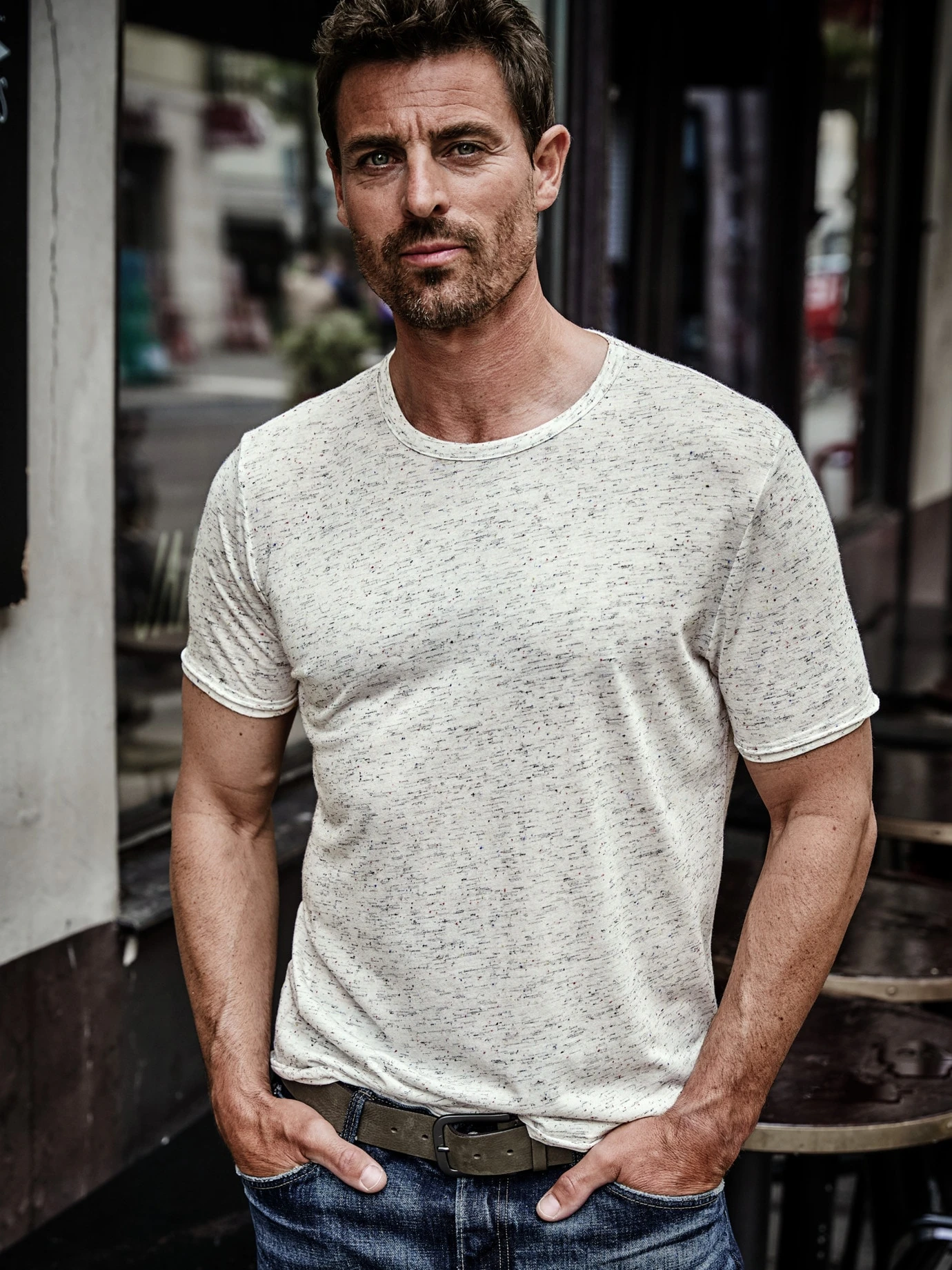 Zeitungspapier-Shirt 2 Zeitungspapier-Shirt – Bild 2