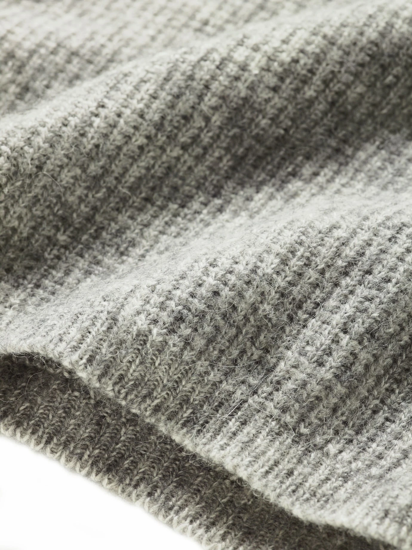 Loyaler Pullover 20 Loyaler Pullover – Bild 20