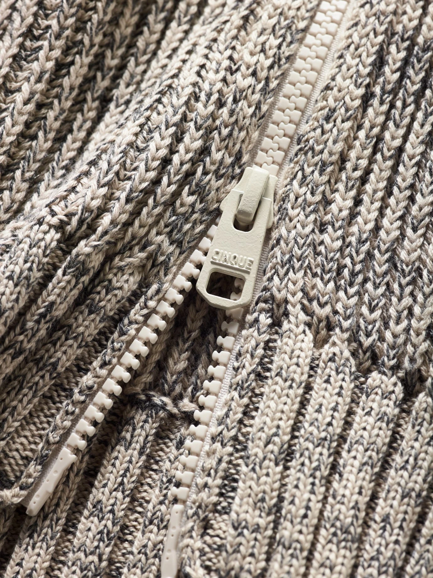 Strickjacke Cifabio 9 Strickjacke Cifabio – Bild 9