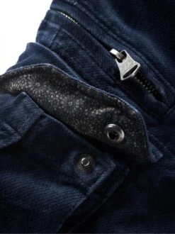 Großindustriellen-Cargo 23 Großindustriellen-Cargo -Kleidung Verkauf EC24 6003 DJ