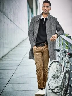 Solidarische Cordjeans -Kleidung Verkauf EC24 6129 DF