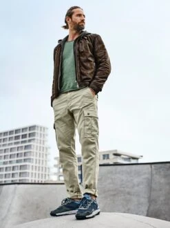 Frische Cargo -Kleidung Verkauf EC24 6214 DE