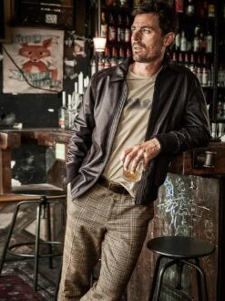 Lederjacke Pub -Kleidung Verkauf EC24 6611 DD