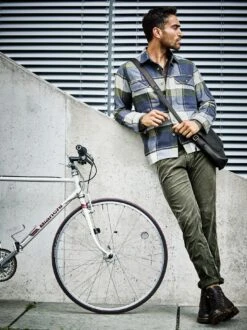 Solidarische Cordjeans -Kleidung Verkauf EC24 6787 DF