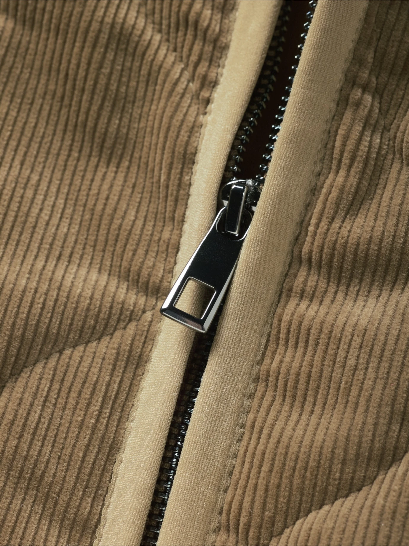 Zwiebelstepp-Cordweste 11 Zwiebelstepp-Cordweste – Bild 11